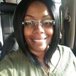 Meet your Posher, Yolanda